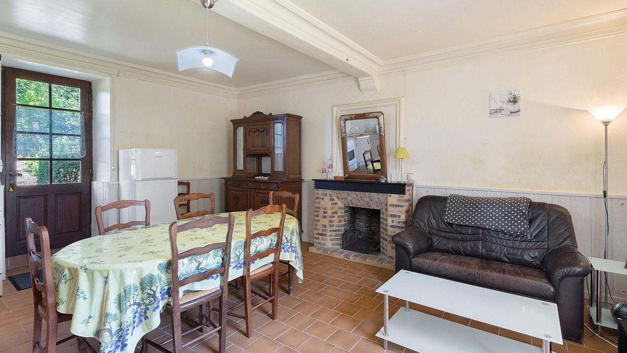 Photo of Livingroom in Saint-Chamassy