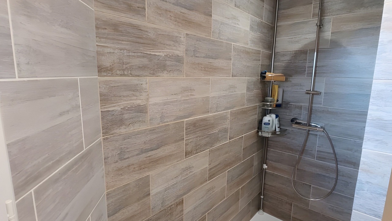 Photo of Bathroom in Egliseneuve-pres-Billom