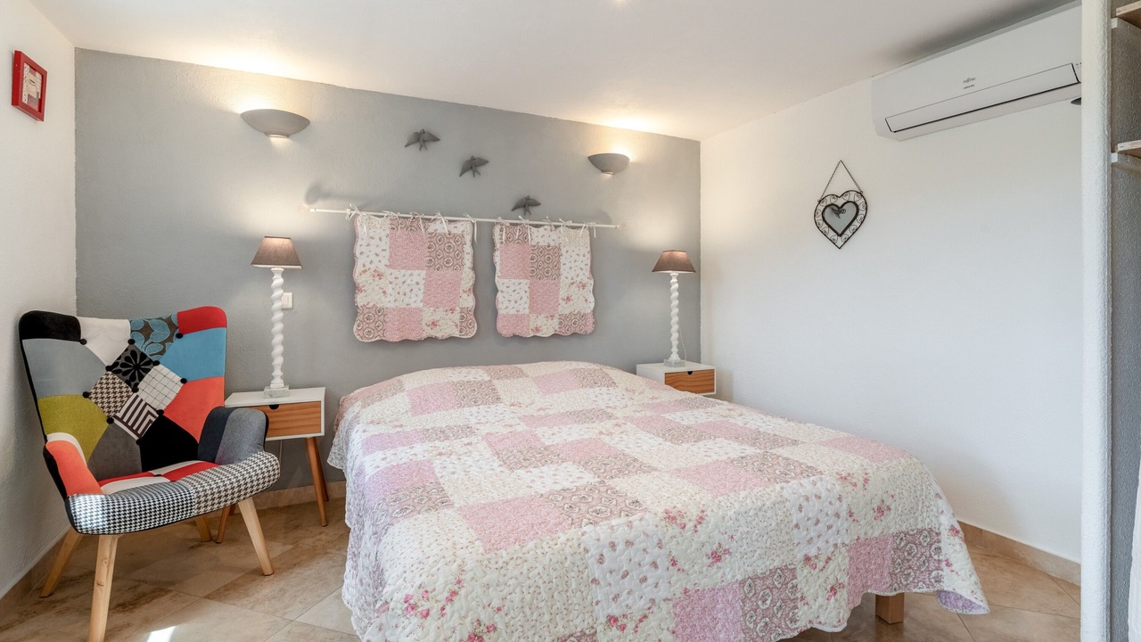 Photo of Bedroom in Bedoin