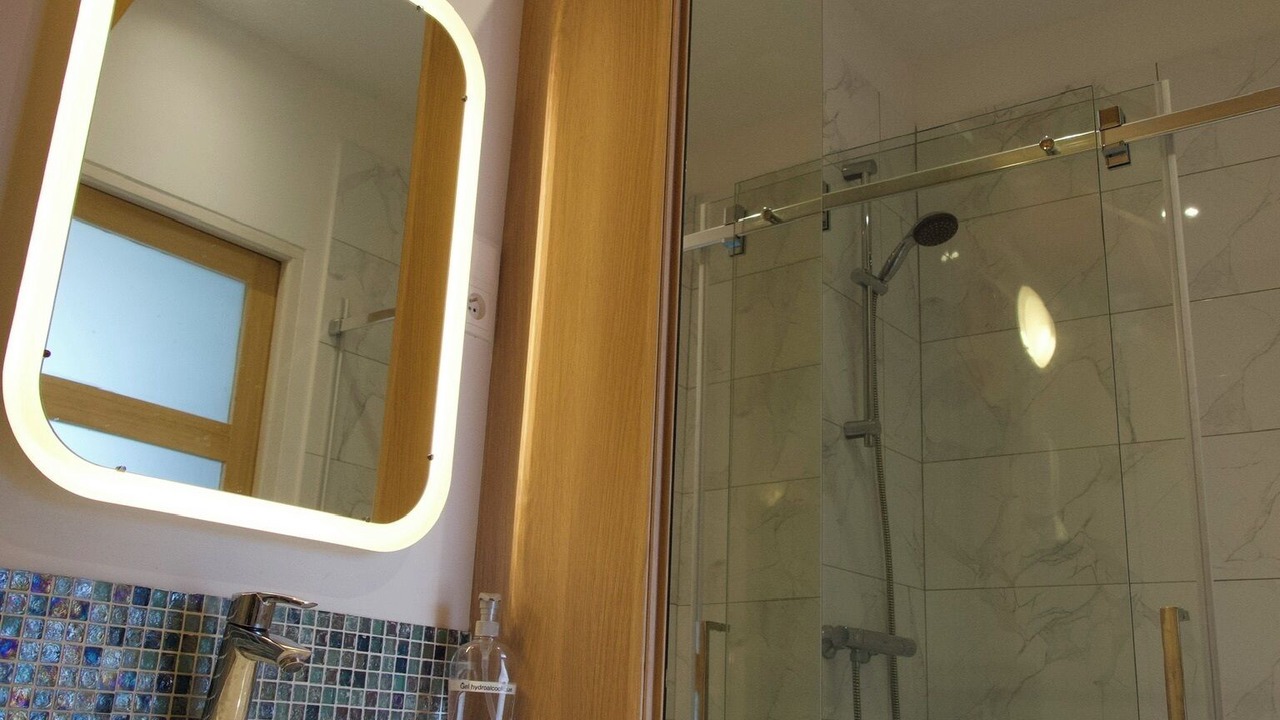Photo of Bathroom in Fontenoy-le-Chateau