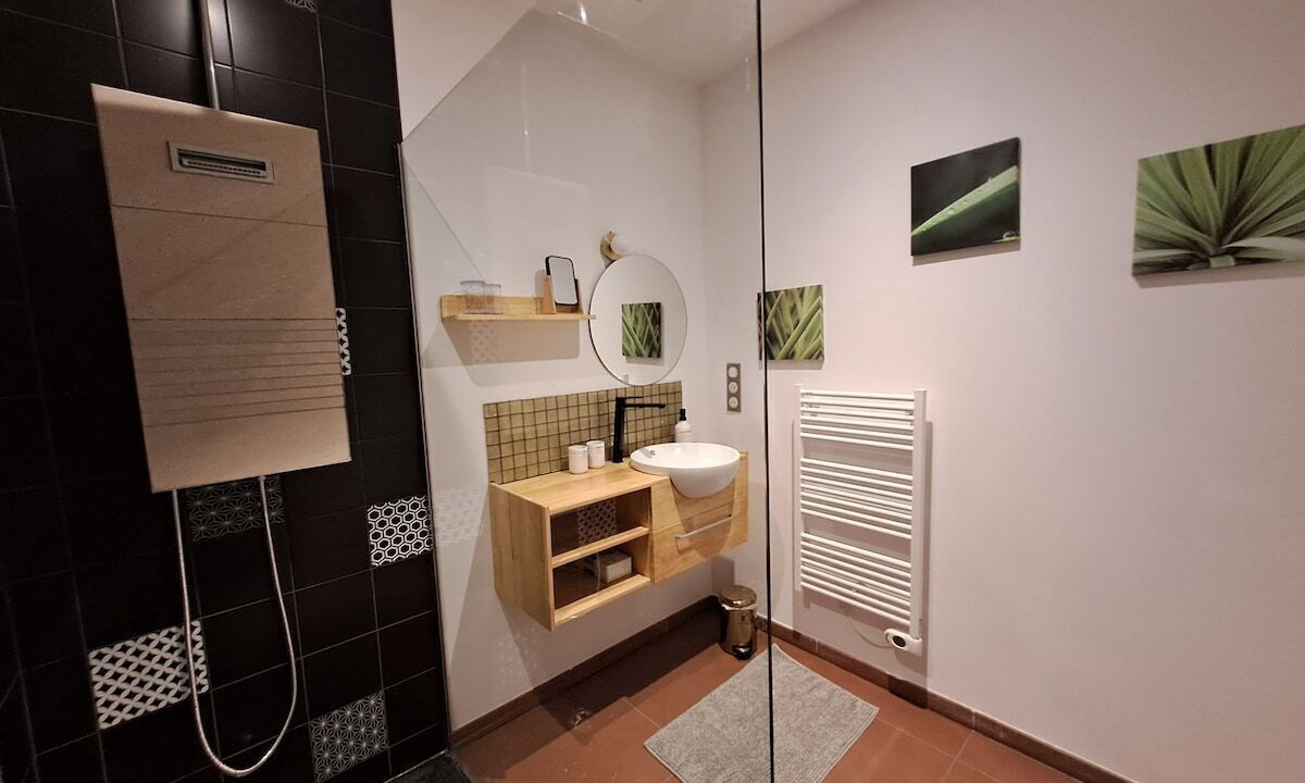 Photo of Bathroom in Sadirac