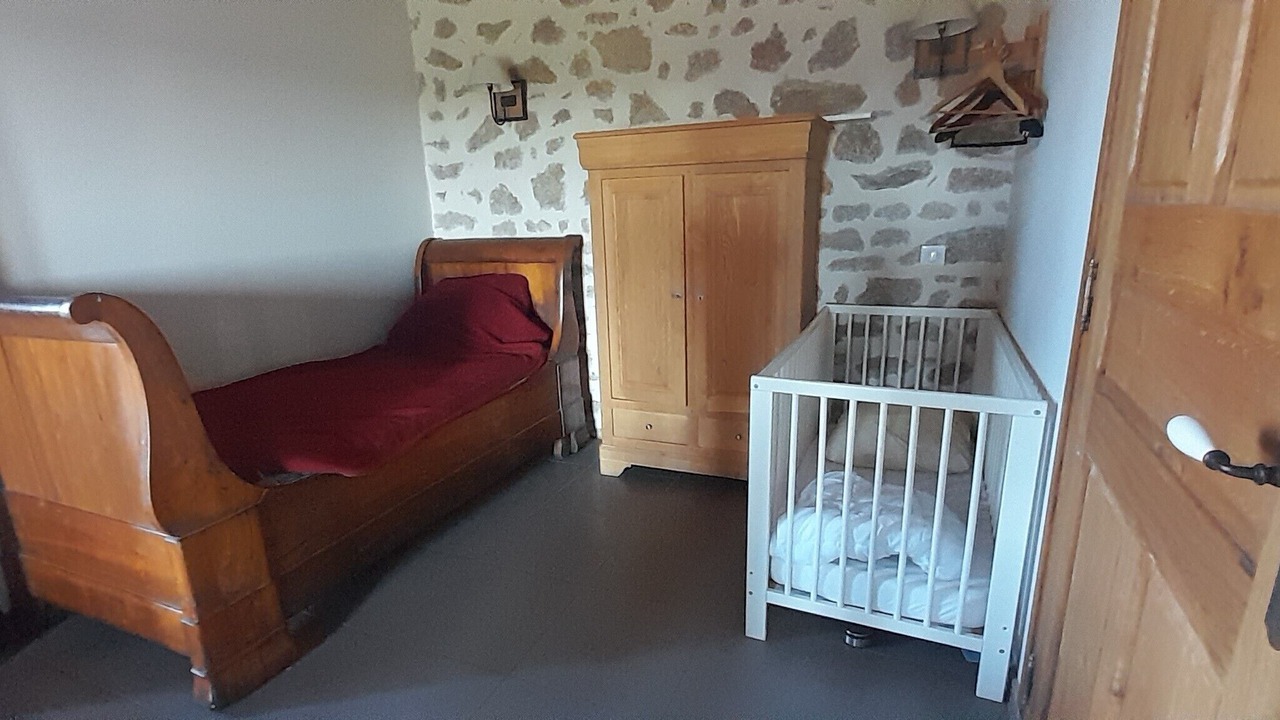 Photo of Bedroom in Lormes
