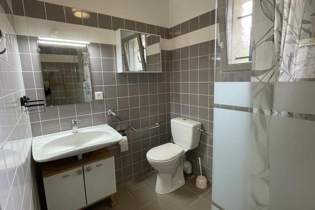 Photo of Bathroom in Boulazac-Isle-Manoire
