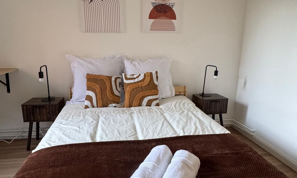 Photo of Bedroom in Saint-Fargeau