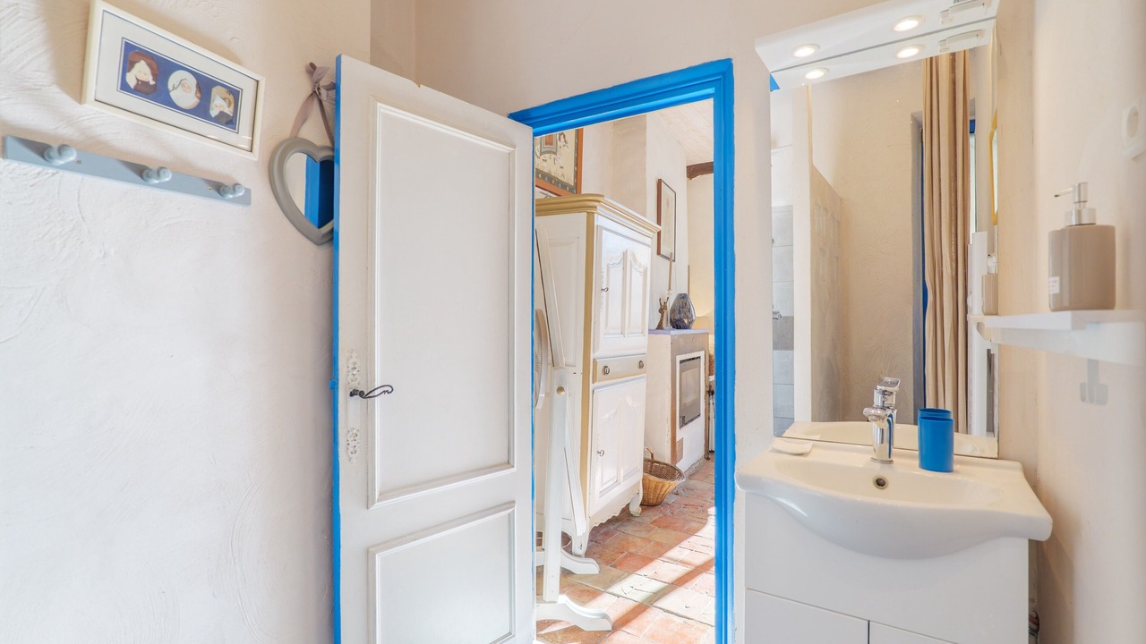 Photo of Bathroom in Lagorce