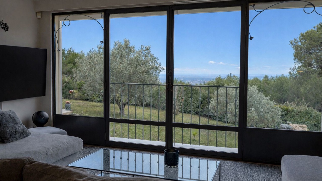 Photo of Livingroom in L'Isle-sur-la-Sorgue