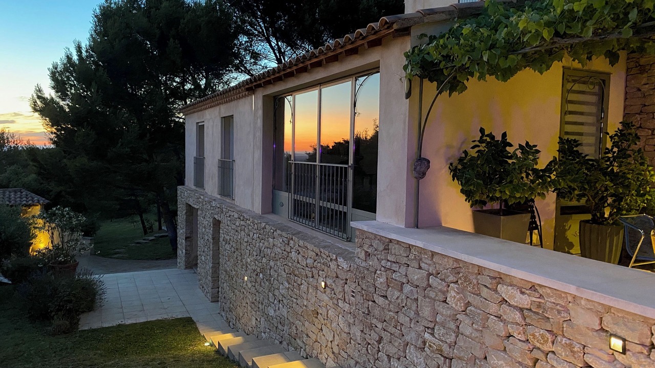 Photo of Patio Balcony in L'Isle-sur-la-Sorgue