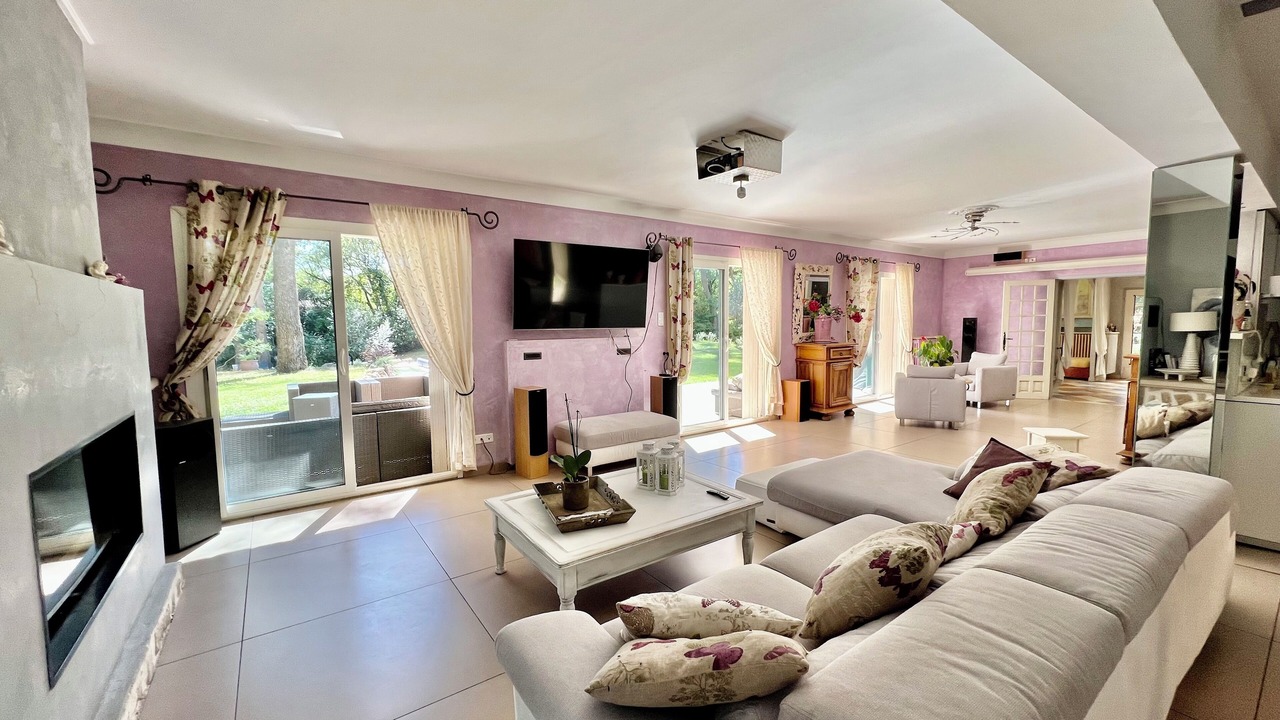 Photo of Livingroom in Mazan
