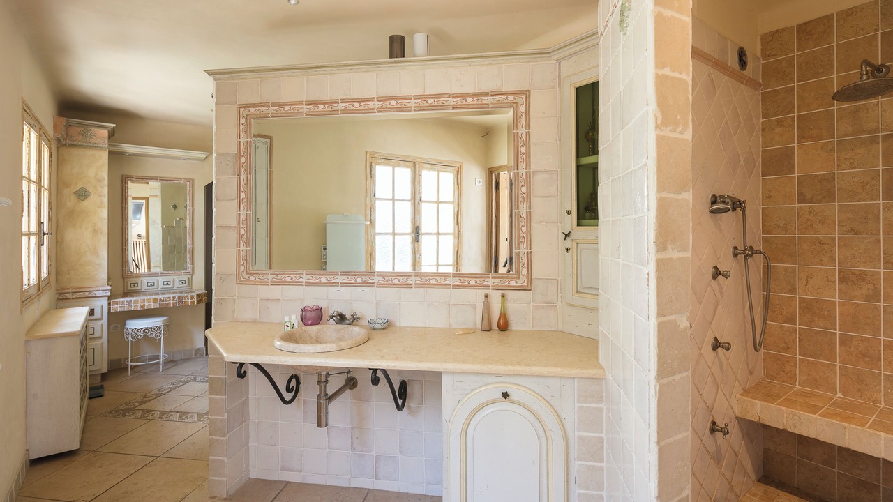 Photo of Bathroom in Mazan