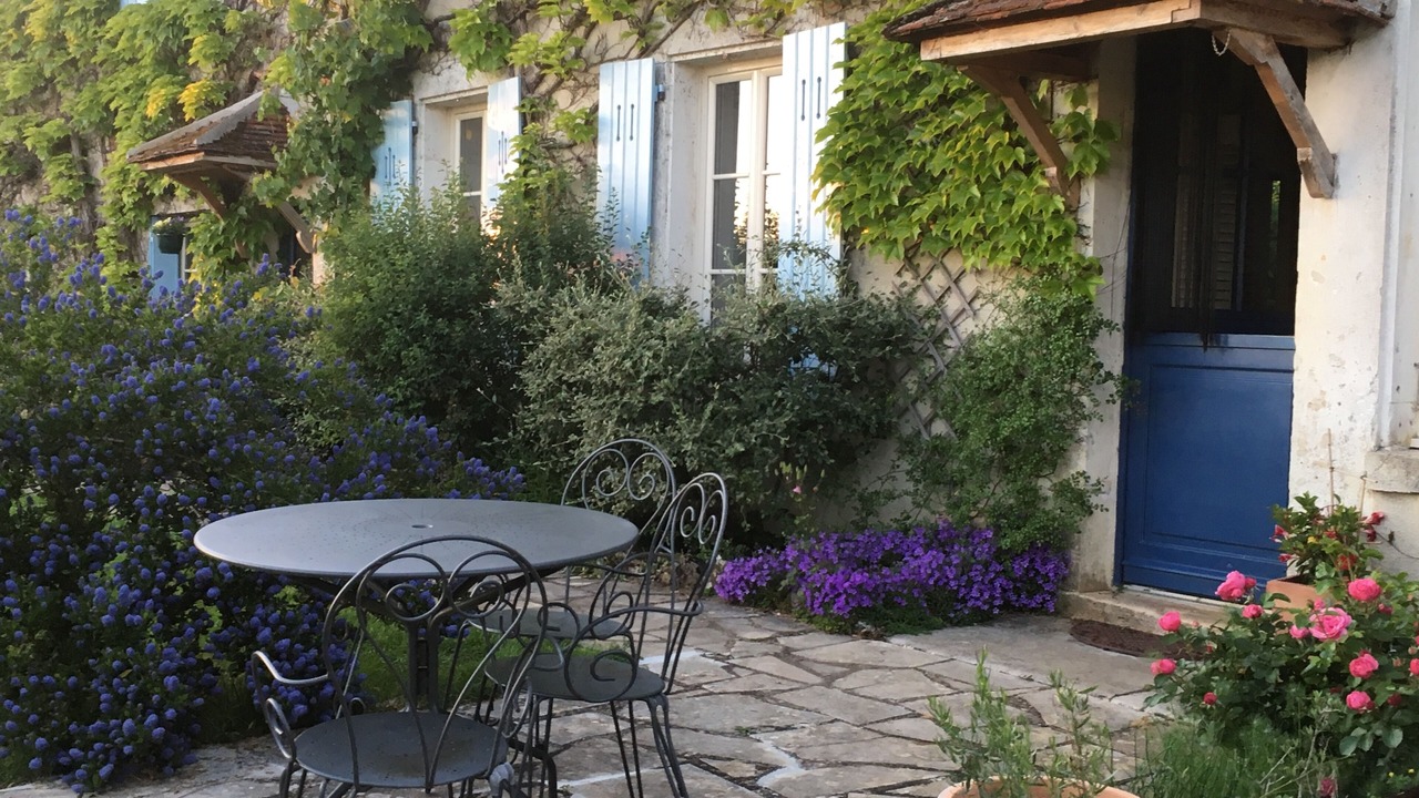 Photo of Outdoor in Andryes