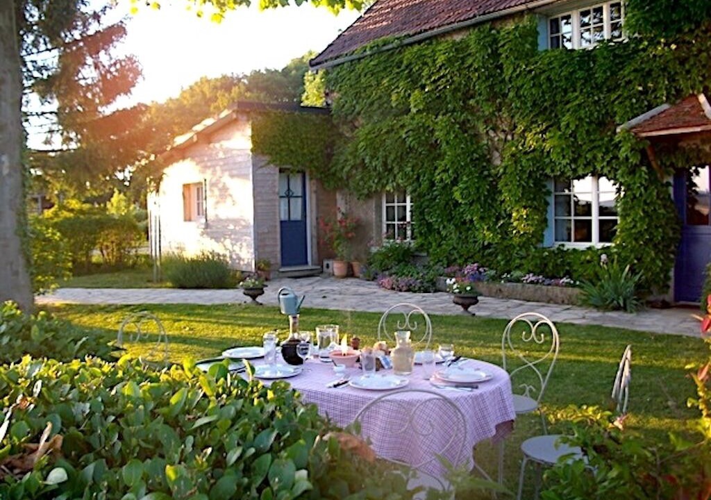 Photo of Outdoor in Andryes