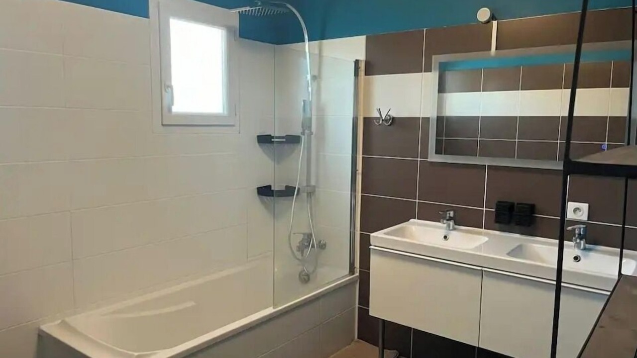 Photo of Bathroom in Aubignan