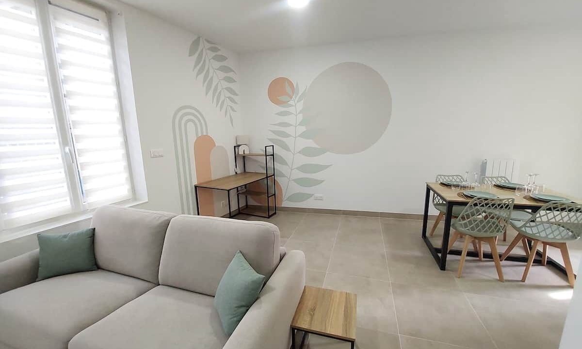 Photo of Livingroom in Beaurepaire