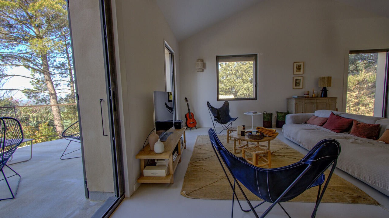 Photo of Livingroom in Saint-Restitut