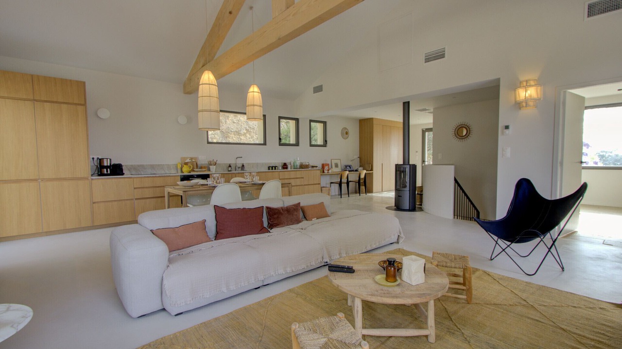 Photo of Livingroom in Saint-Restitut