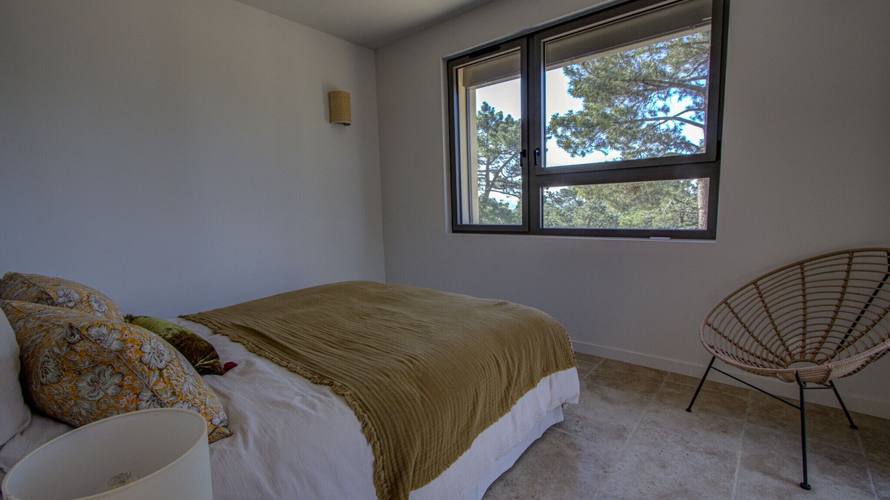 Photo of Bedroom in Saint-Restitut