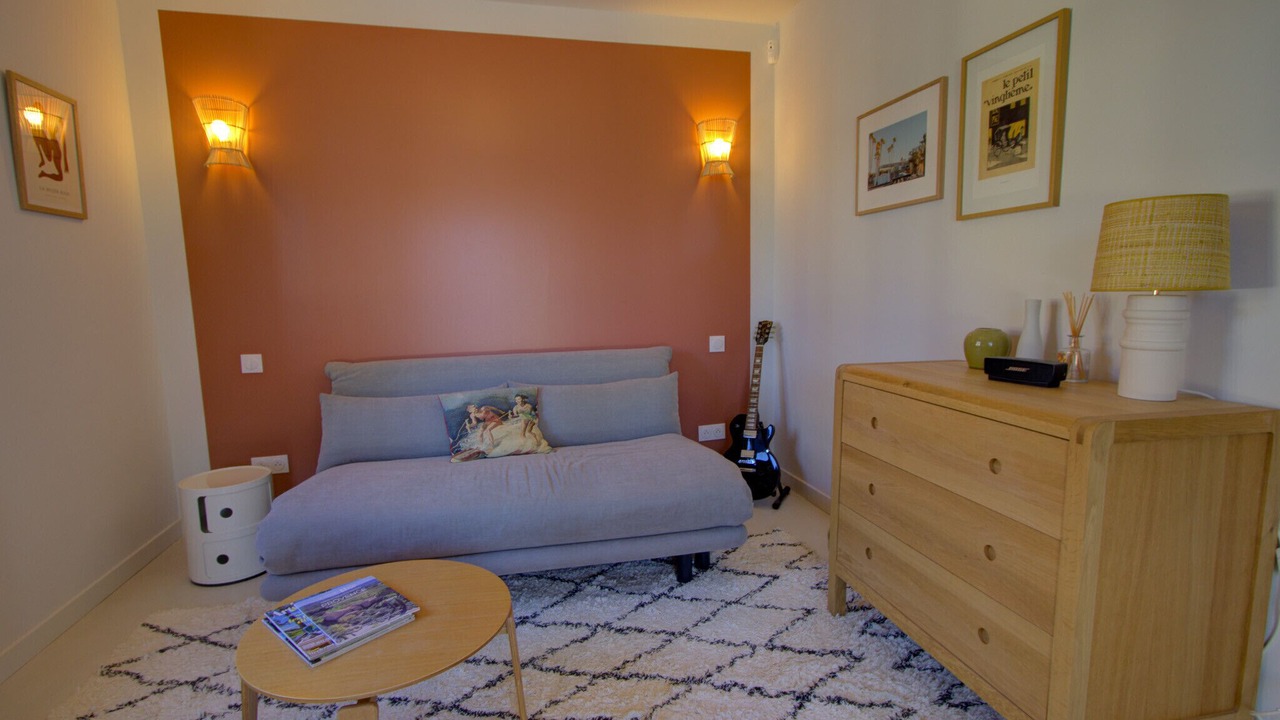 Photo of Livingroom in Saint-Restitut