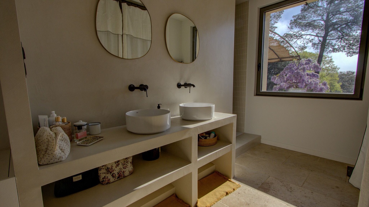Photo of Bathroom in Saint-Restitut