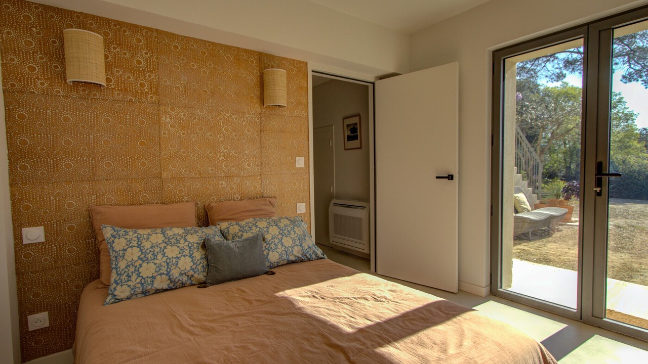 Photo of Bedroom in Saint-Restitut