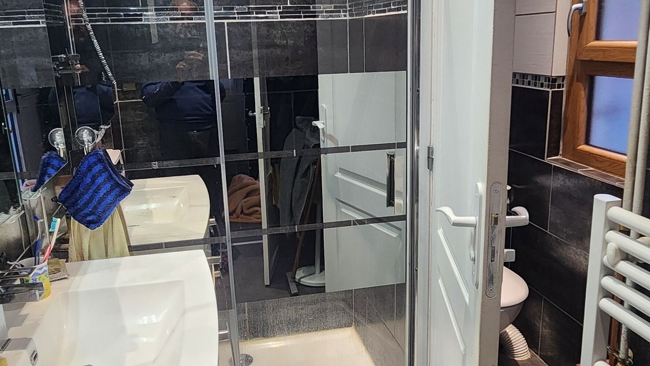 Photo of Bathroom in Decazeville