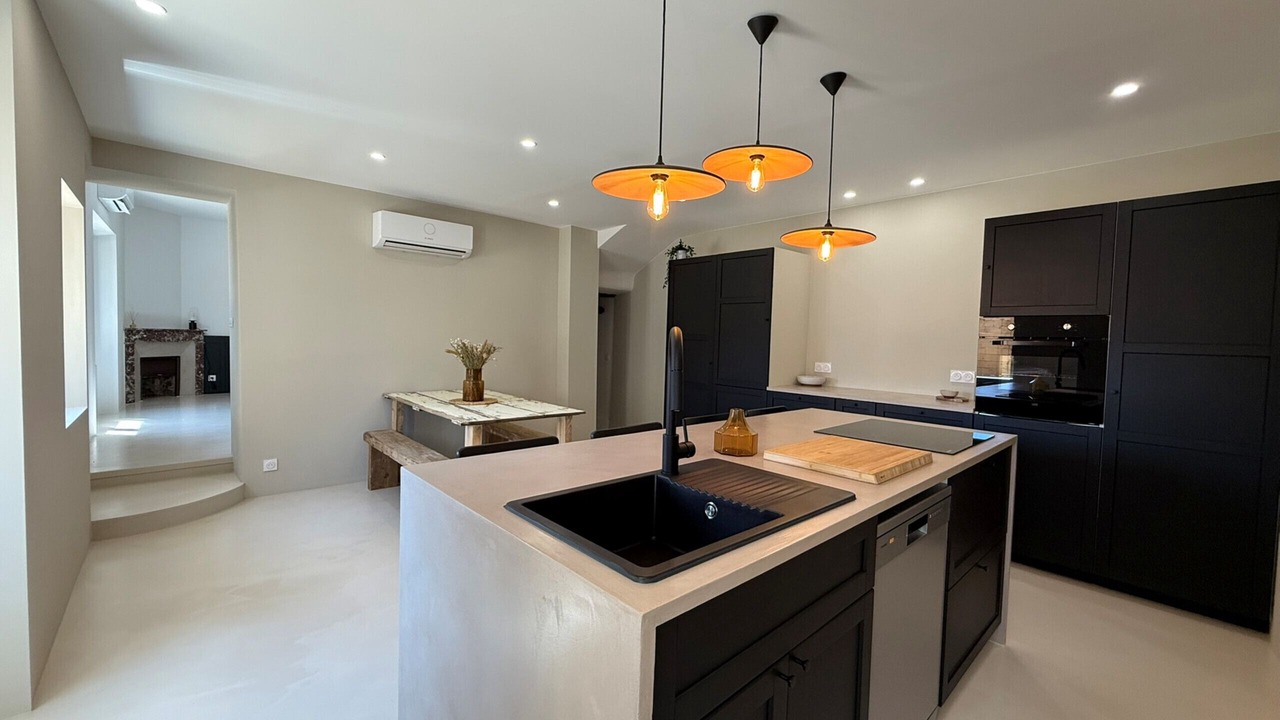 Photo of Kitchen in Entrechaux