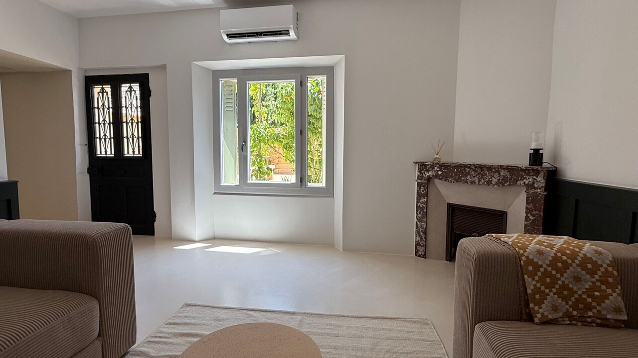 Photo of Livingroom in Entrechaux