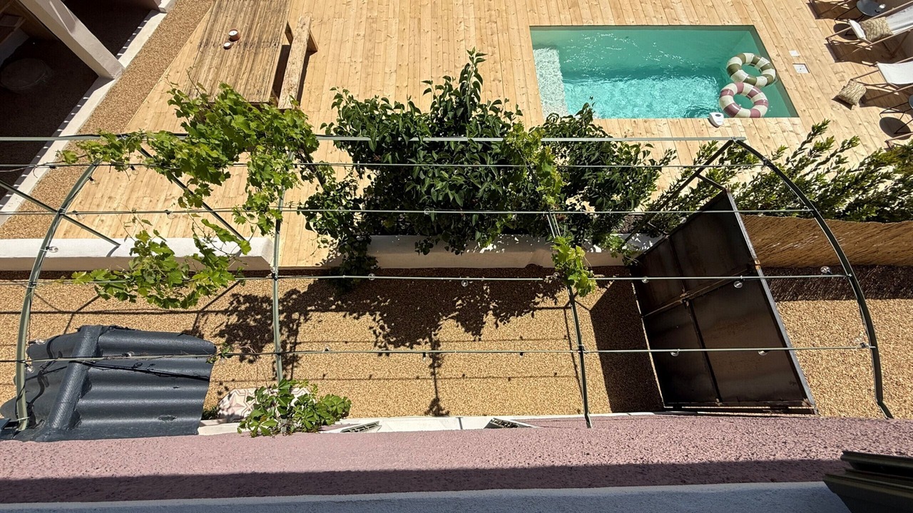 Photo of Outdoor in Entrechaux