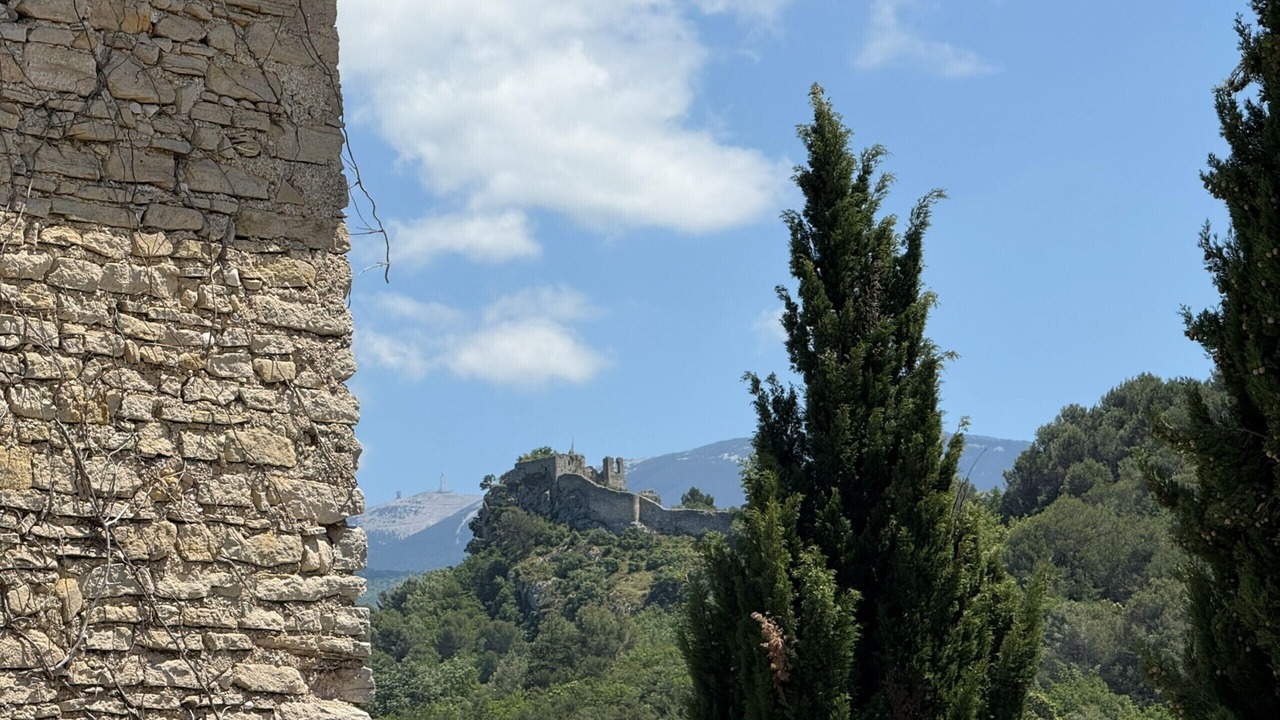 Photo of Others in Entrechaux