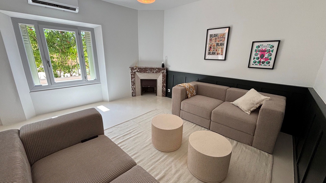 Photo of Livingroom in Entrechaux