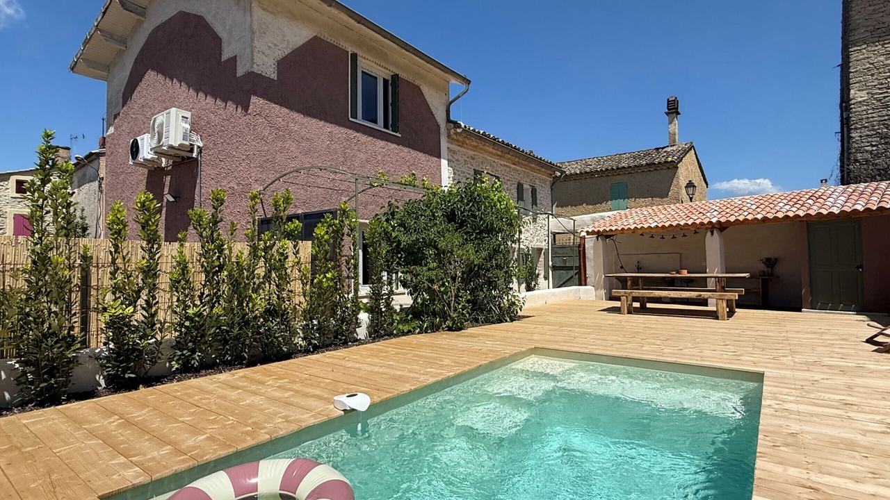 Photo of Outdoor in Entrechaux