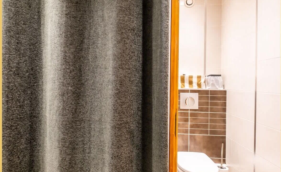 Photo of Bathroom in Ambilly