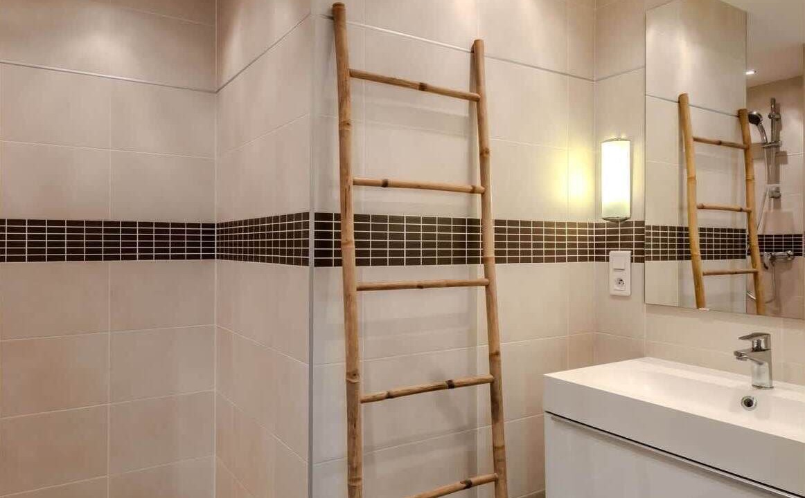 Photo of Bathroom in Ambilly