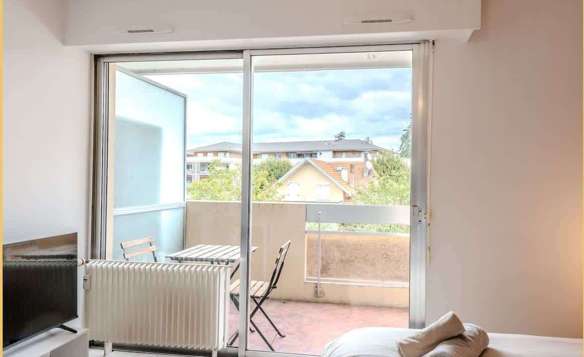 Photo of Bedroom in Etrembieres