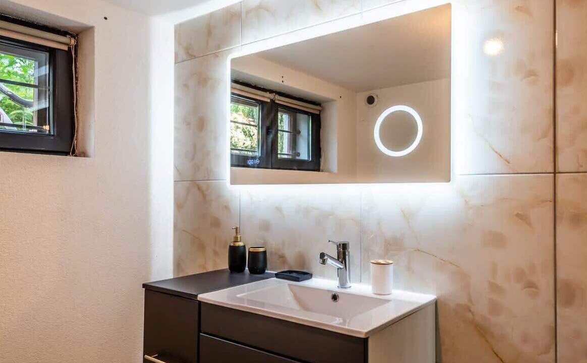 Photo of Bathroom in Vetraz-Monthoux