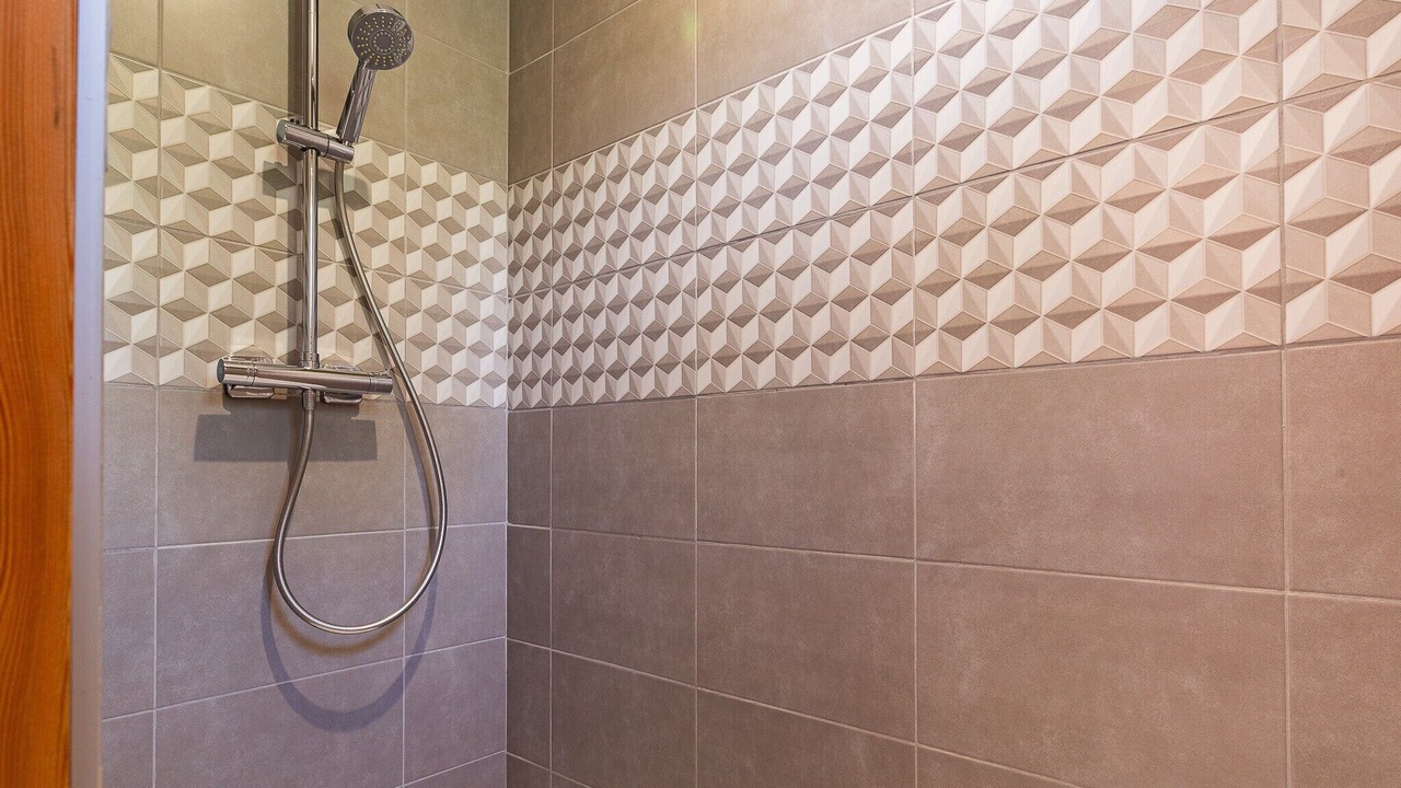 Photo of Bathroom in Charmes-sur-Rhone