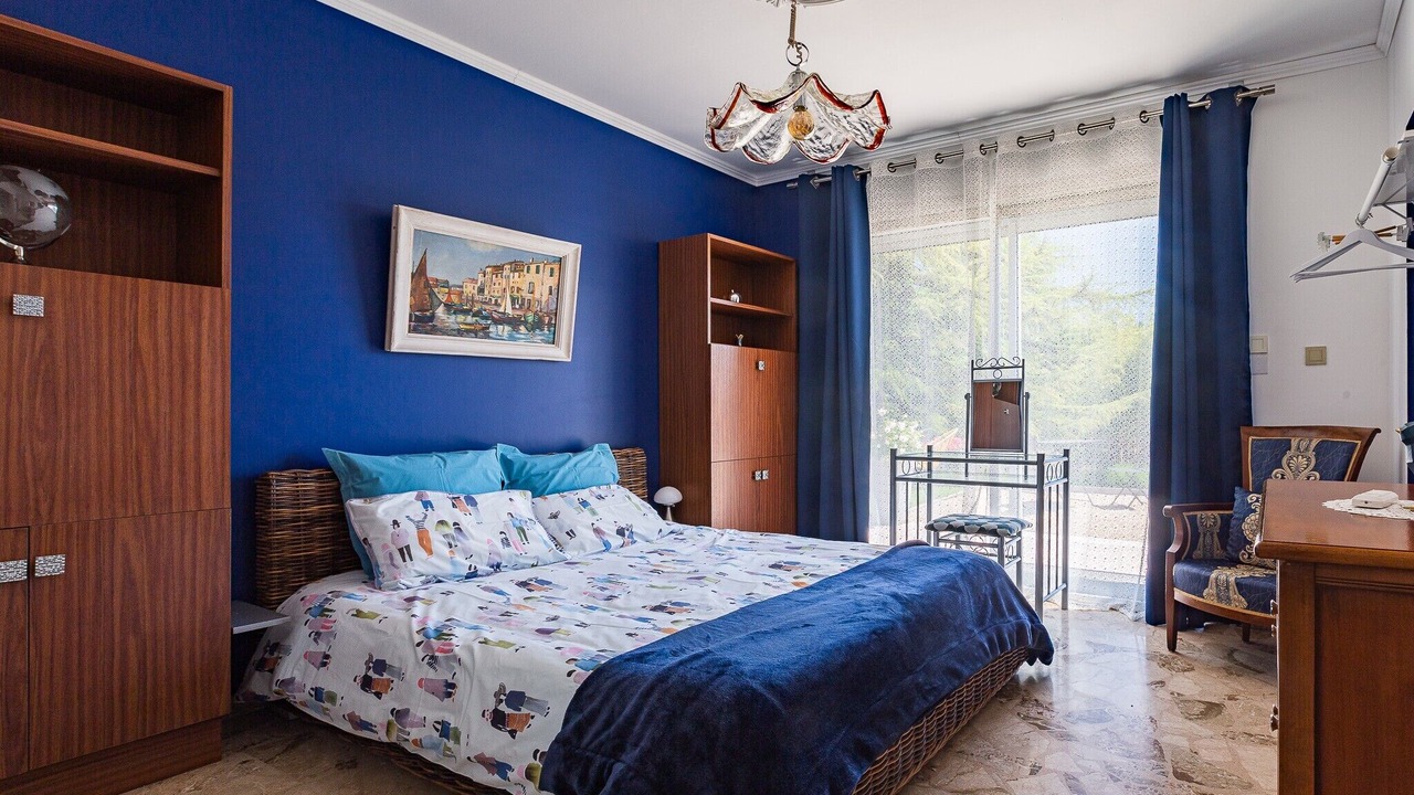 Photo of Bedroom in Charmes-sur-Rhone