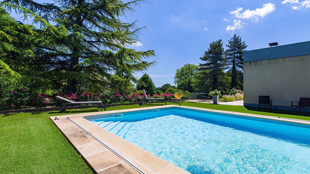 Photo of Outdoor in Charmes-sur-Rhone