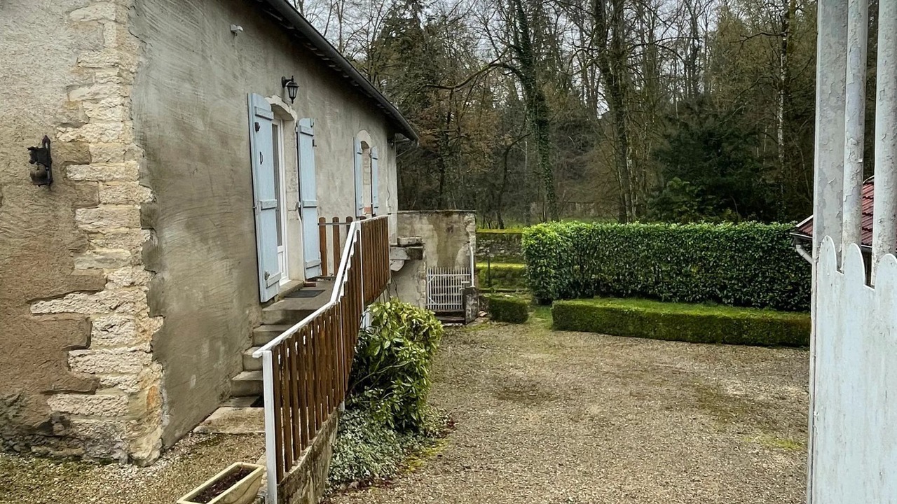Photo of Outdoor in Charcenne