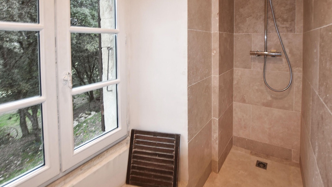 Photo of Bathroom in Clansayes