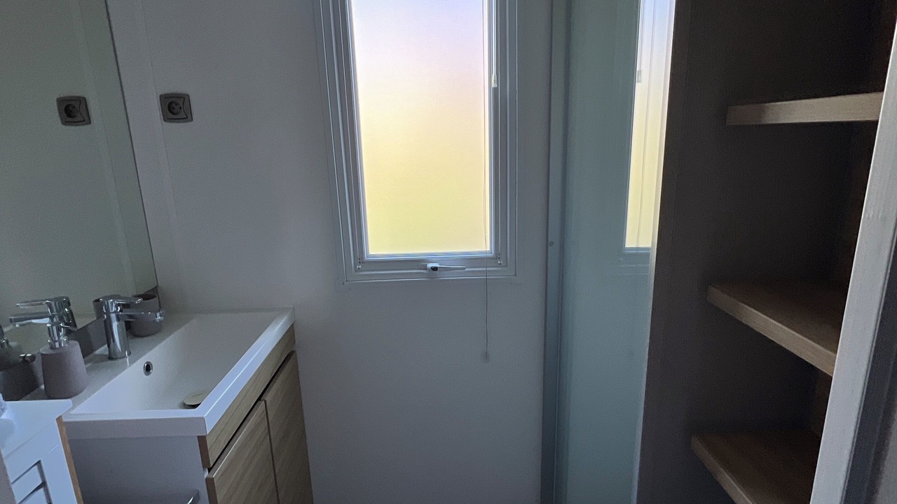 Photo of Bathroom in Loray
