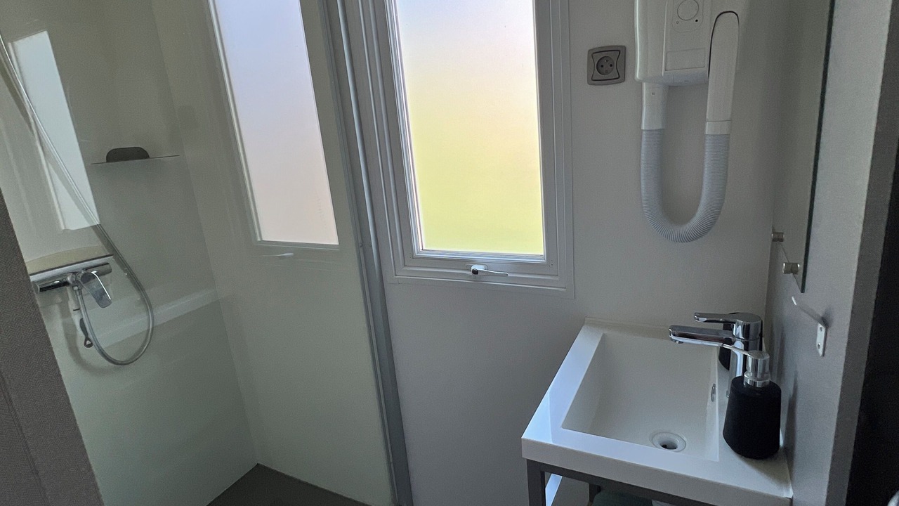 Photo of Bathroom in Loray