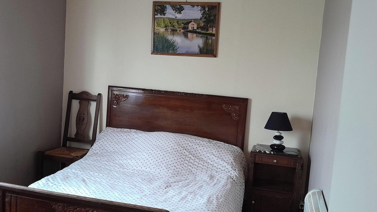 Photo of Bedroom in Charrin