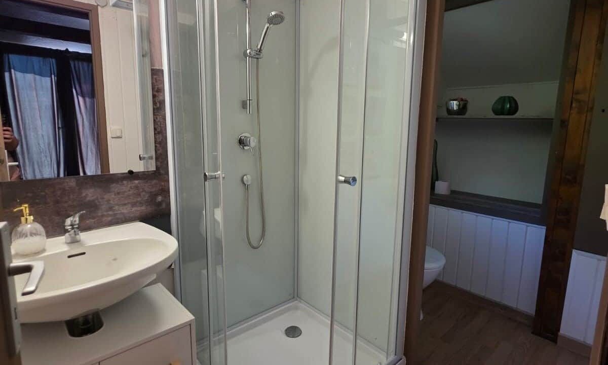Photo of Bathroom in Laffrey