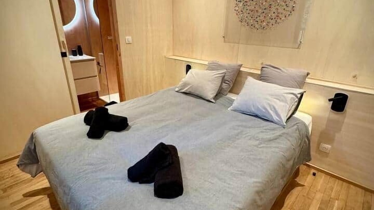 Photo of Bedroom in Mornas