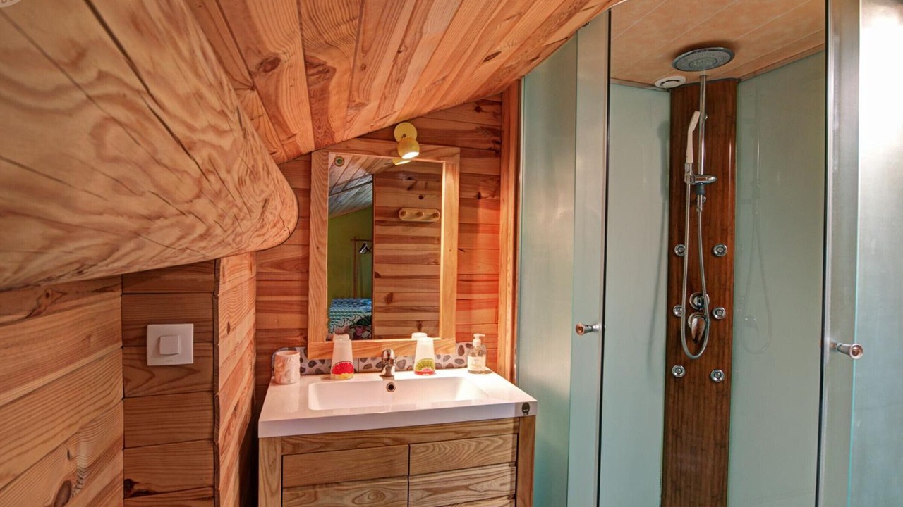 Photo of Bathroom in Chavanay
