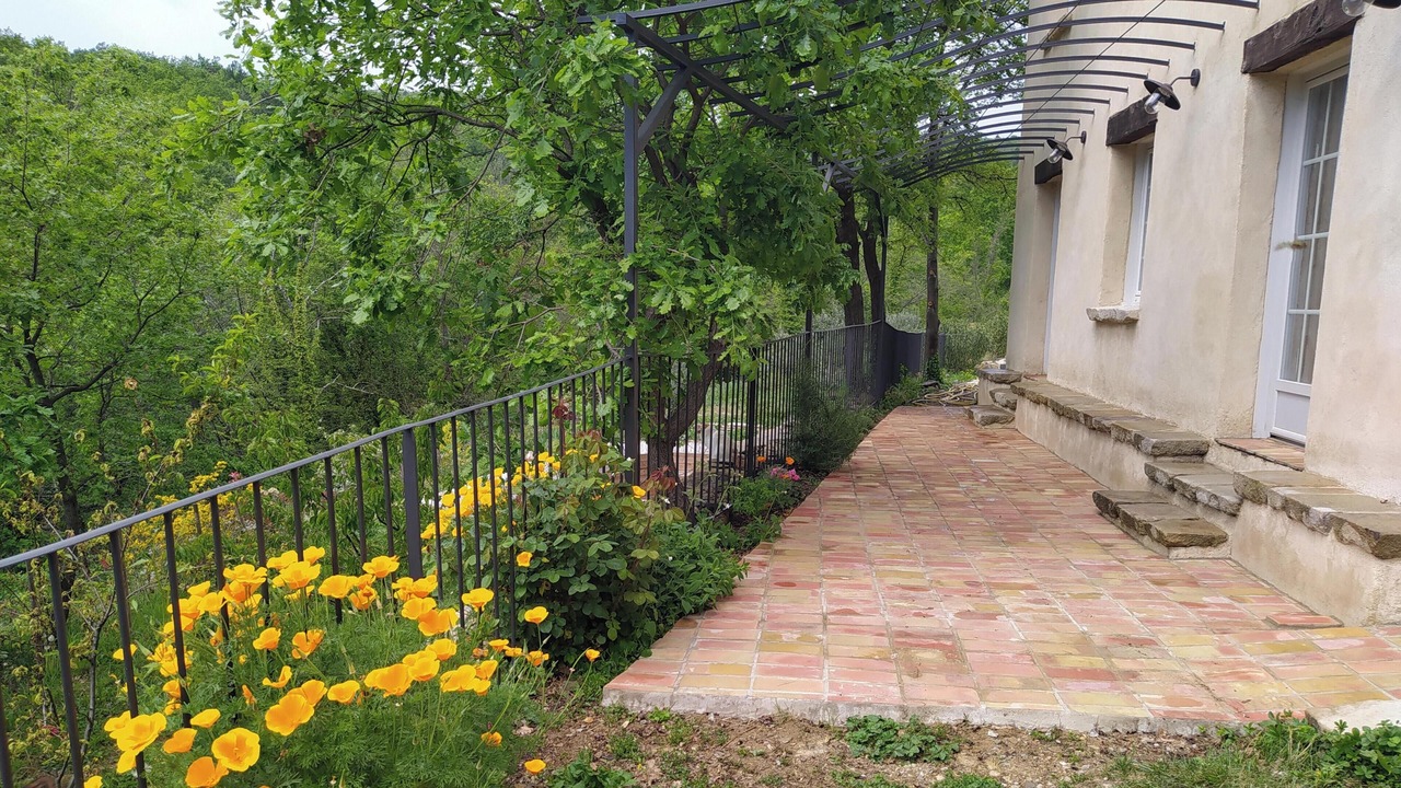 Photo of Outdoor in Vesseaux