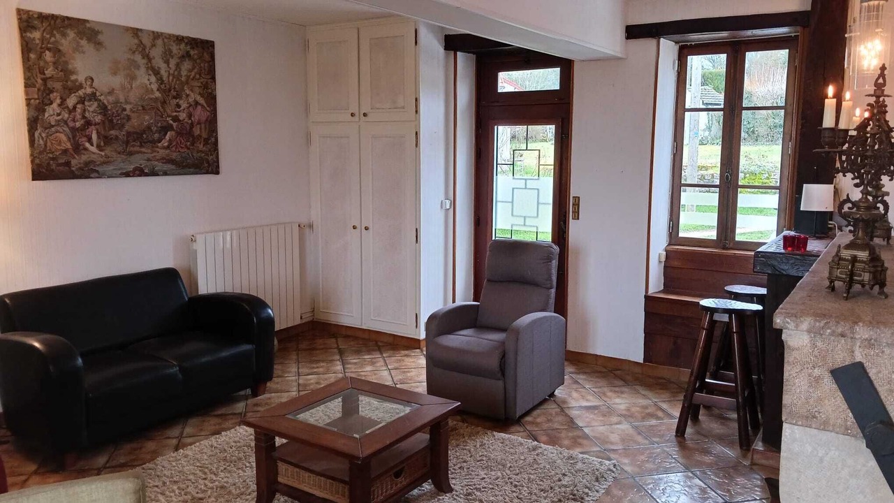 Photo of Livingroom in Moulins Engilbert