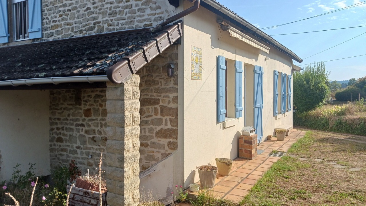 Photo of Outdoor in Moulins Engilbert