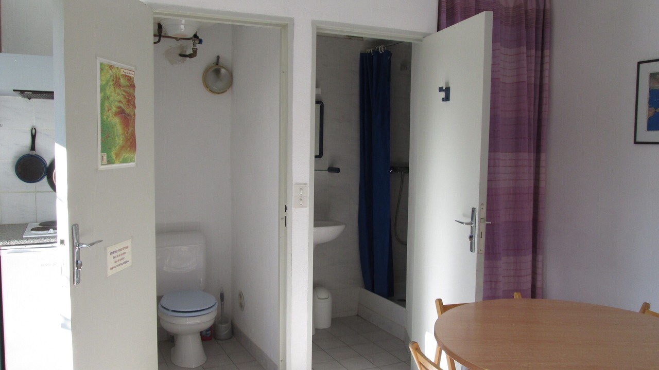 Photo of Bathroom in Crestet