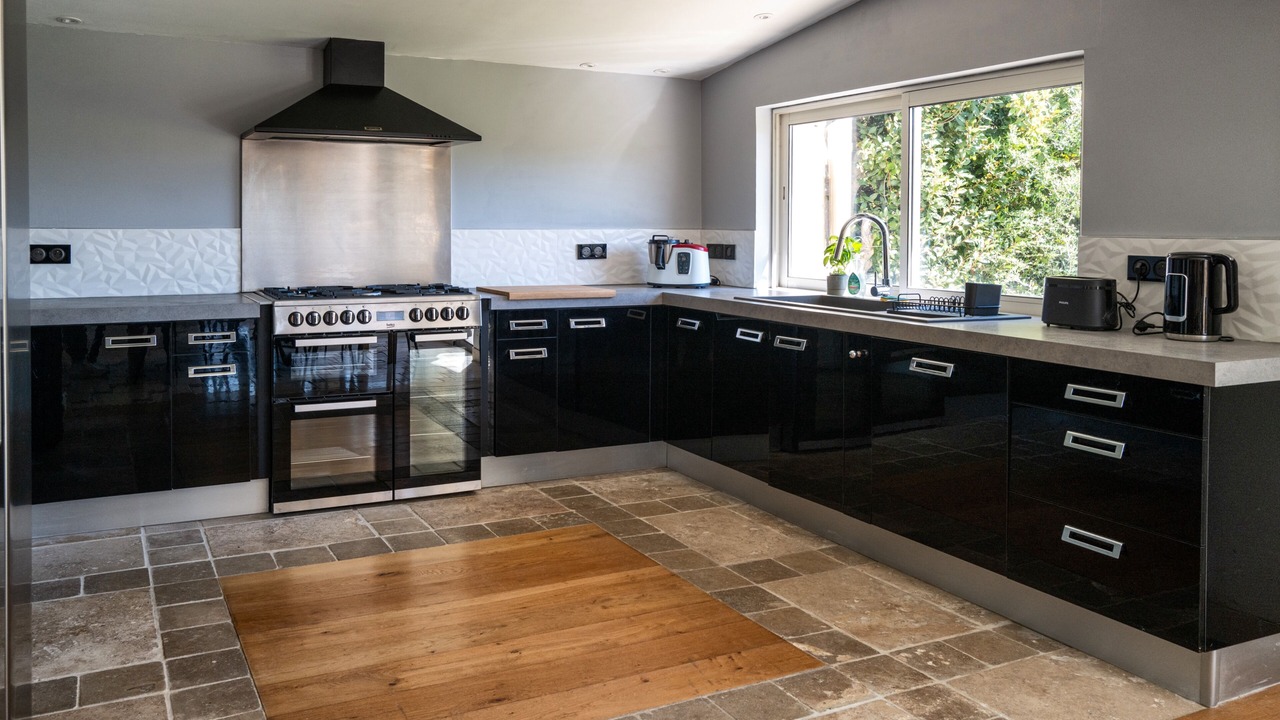 Photo of Kitchen in Faucon